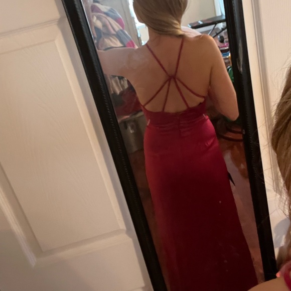 Small Lulu’s Burgundy Satin Strappy Maxi Dress - Picture 3 of 3